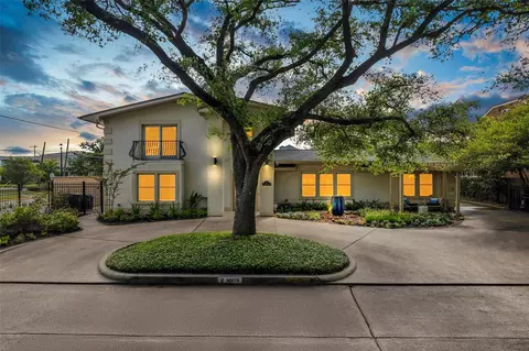 2 Cedar Lawn Dr N, Galveston, TX 77551