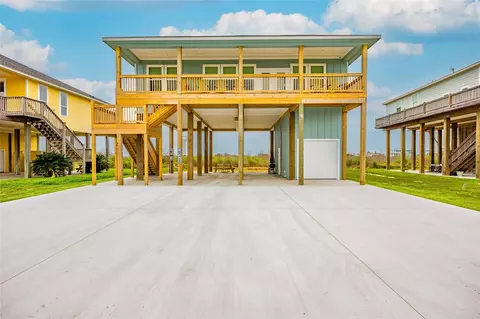 4419 Ranger Dr, Port Bolivar, TX 77650