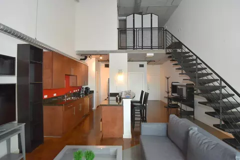 2000 Bagby St #13439, Houston, TX 77002