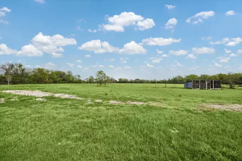 Exterior - 1021 Star Ln, Cat Spring, TX 78933 photo 2 of 3