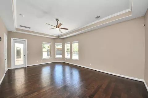 Living - 4035 Ashland Woods Dr, Spring, TX 77386 photo 6 of 6