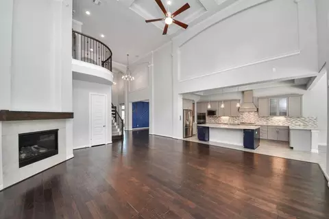Living - 4035 Ashland Woods Dr, Spring, TX 77386 photo 2 of 6