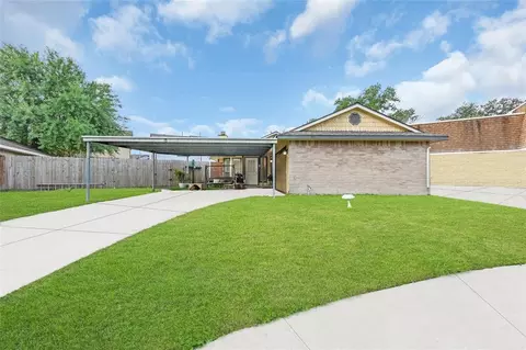 4330 Hialeah Dr, Pasadena, TX 77503 photo 1