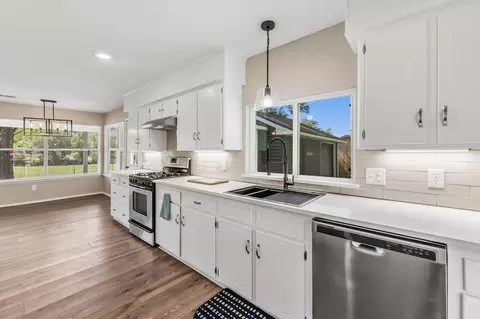 Kitchen - 791 Fm 1617, Trinity, TX 75862 photo 3 of 3