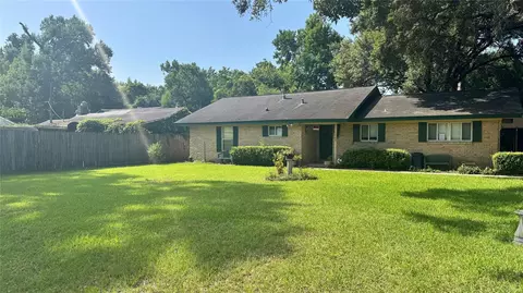 1507 Edgewood St, Liberty, TX 77575