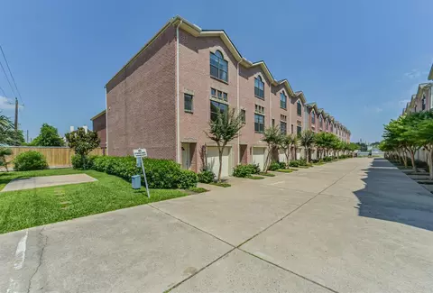 3501 Link Valley Dr #1204, Houston, TX 77025