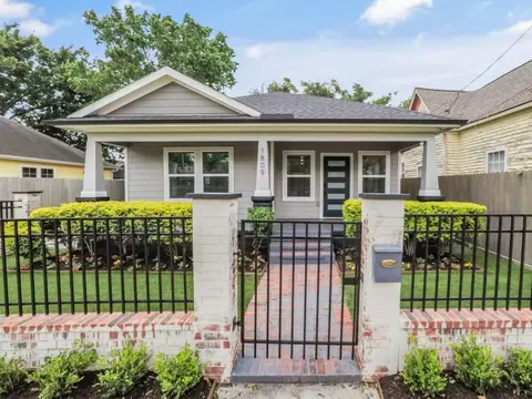1809 Hardy St, Houston, TX 77026