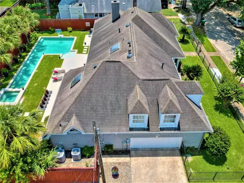 4401 Roseland St, Houston, TX 77006
