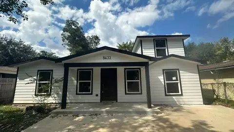 8433 Lenore St, Houston, TX 77017