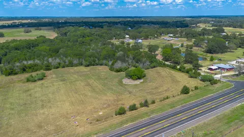 View/Area - 2805 Deer Rd, Brenham, TX 77833 photo 3 of 7