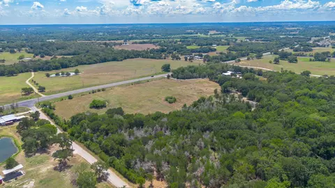 View/Area - 2805 Deer Rd, Brenham, TX 77833 photo 7 of 7