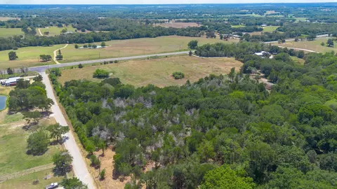 View/Area - 2805 Deer Rd, Brenham, TX 77833 photo 1 of 7