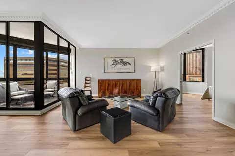 5555 Del Monte Dr #1104, Houston, TX 77056