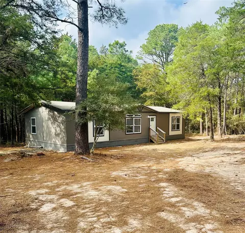 1053 Elm Crest Dr, New Ulm, TX 78950