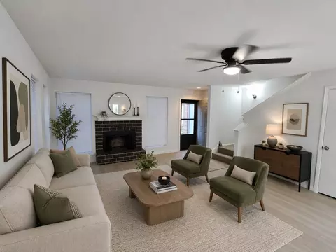 7855 Green Lawn Dr #7855, Houston, TX 77088