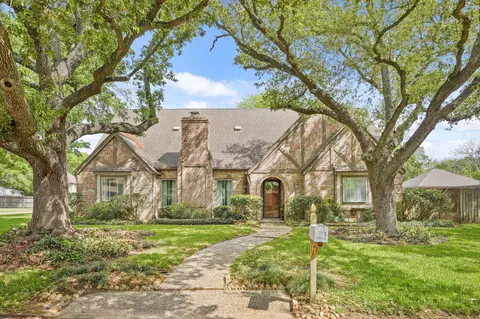20538 Manette Dr, Katy, TX 77450