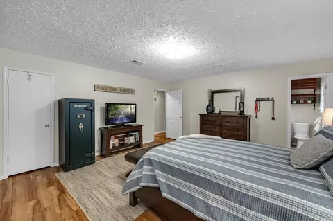 Bedroom - 4718 Lost Oak Dr, Spring, TX 77388 photo 2 of 6