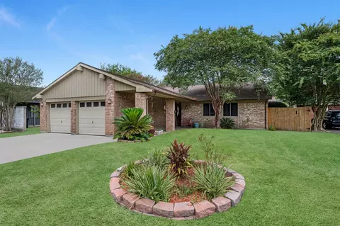Exterior - 4718 Lost Oak Dr, Spring, TX 77388 photo 4 of 7