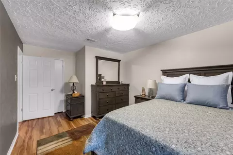Bedroom - 4718 Lost Oak Dr, Spring, TX 77388 photo 4 of 6
