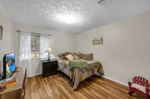 Bedroom - 4718 Lost Oak Dr, Spring, TX 77388 photo 6 of 6