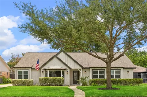 1134 Thornton Rd, Houston, TX 77018