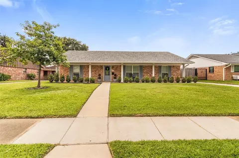 6427 Kury Ln, Houston, TX 77008