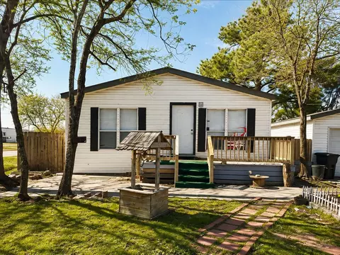 11003 Pine Desert Ln, Houston, TX 77088