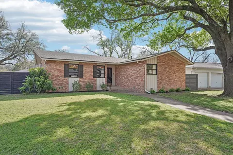 2141 Hermanson Dr, Waco, TX 76710