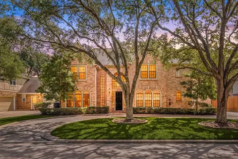 919 Ivy Parkway Dr, Houston, TX 77077