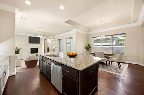 Kitchen - 14 Kendrick Pines Blvd, Spring, TX 77389 photo 1 of 2