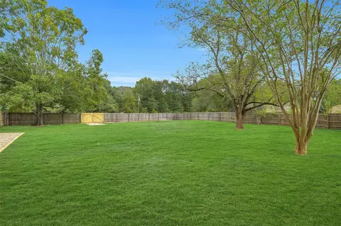 Exterior - 310 Spring Ave, Shepherd, TX 77371 photo 3 of 8