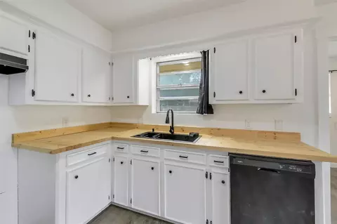 Kitchen - 310 Spring Ave, Shepherd, TX 77371 photo 2 of 2