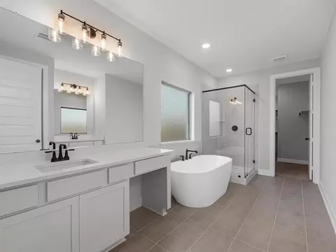 Bath - 26105 N Skylight Brook Cir, Montgomery, TX 77316 photo 1 of 3