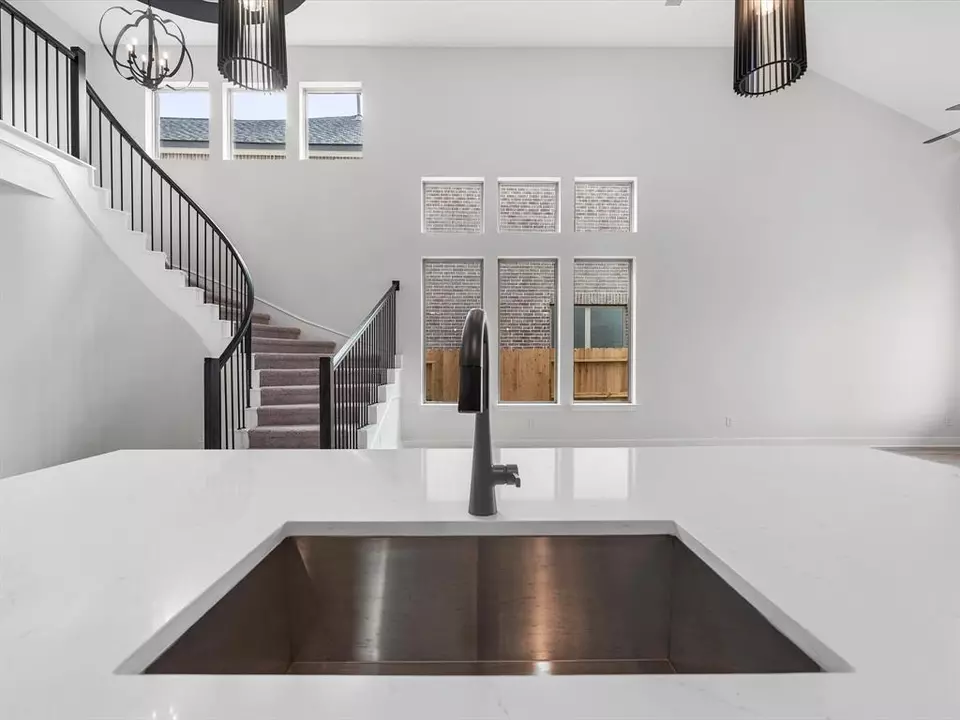 Kitchen - 26105 N Skylight Brook Cir, Montgomery, TX 77316 photo 4 of 4