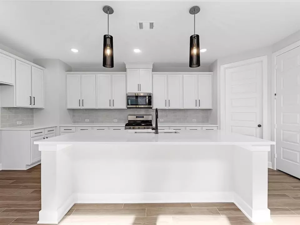 Kitchen - 26105 N Skylight Brook Cir, Montgomery, TX 77316 photo 1 of 4