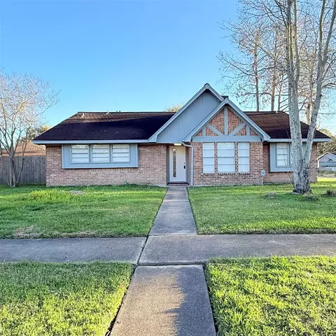 9731 Harrowgate Dr, Houston, TX 77031