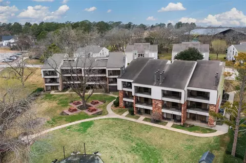 1000 April Sound Blvd, Montgomery, TX 77356