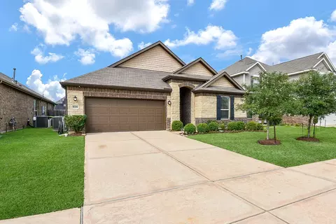 22246 Wave Hill Ln, Richmond, TX 77469
