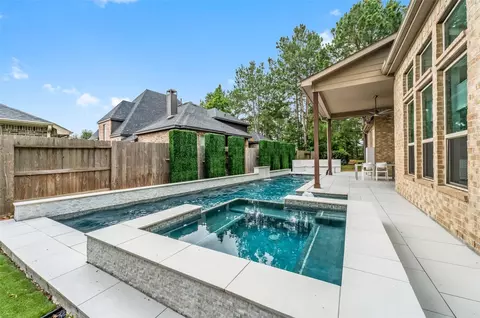 Exterior - 1053 Bat Hawk Ct, Conroe, TX 77385 photo 4 of 7