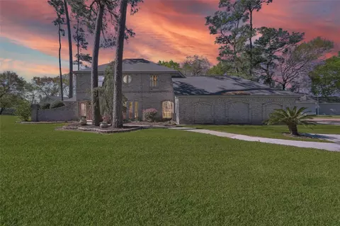 17507 Deer Creek Dr, Spring, TX 77379