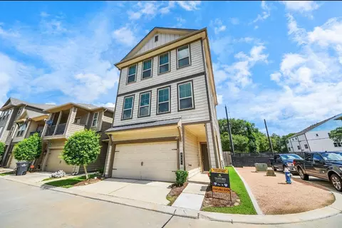 8604 Hollyoaks Creek Ln, Houston, TX 77063