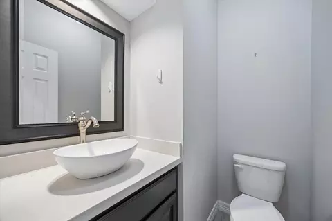 Bath - 4707 Stackstone Ln, Katy, TX 77450 photo 6 of 6