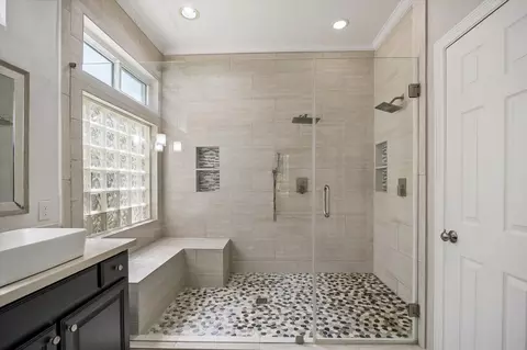 Bath - 4707 Stackstone Ln, Katy, TX 77450 photo 1 of 6