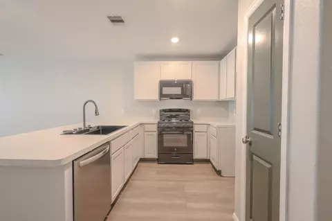 Kitchen - 104 Austin Rd, Angleton, TX 77515 photo 2 of 3