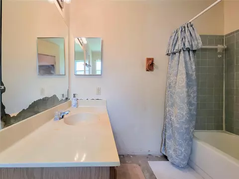 Bath - 23211 Timberbrook Dr, Spring, TX 77373 photo 3 of 4