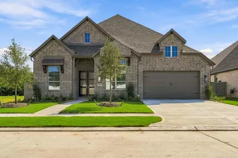 953 Groundwater Way, Friendswood, TX 77546