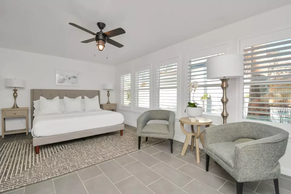 Bedroom - 2619 Stoney Brook Dr, Houston, TX 77063 photo 7 of 7