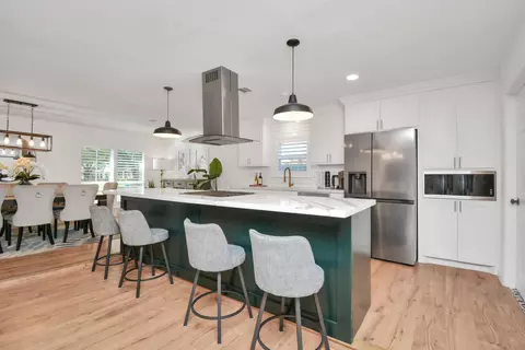 Kitchen - 2619 Stoney Brook Dr, Houston, TX 77063 photo 1 of 2