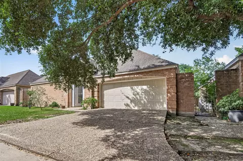 324 Champions Colony Iii, Houston, TX 77069