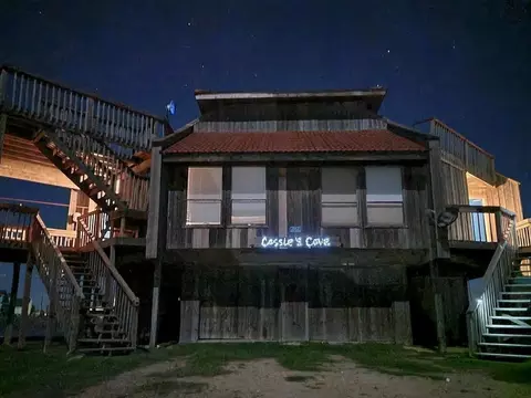 282 Private Road 640 #28, Matagorda, TX 77457